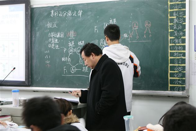 韩立福教授深入课堂指导（一）