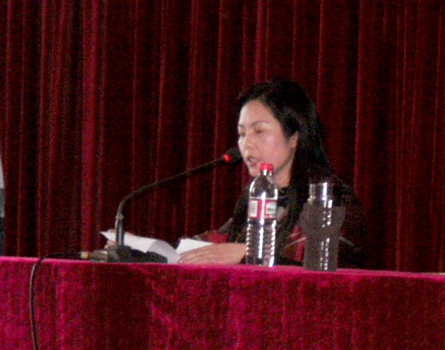 棠外仁譞文学社副社长毛晓英老师作初中文学社本年度工作安排