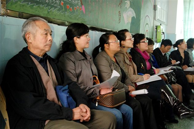 家长亲临课堂了解学生学习情况2