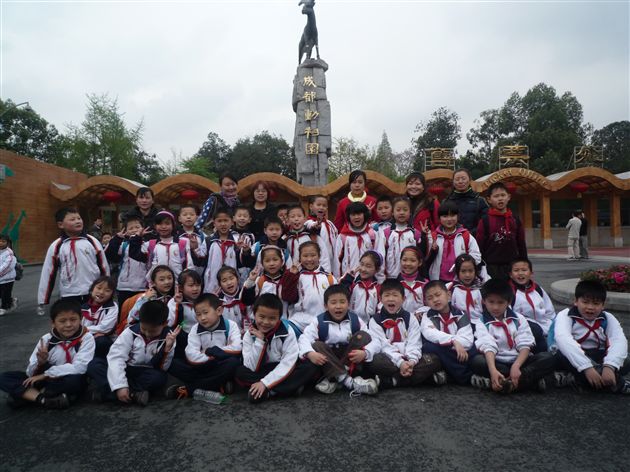 棠外附小二年级社会实践活动2</p><p>　　