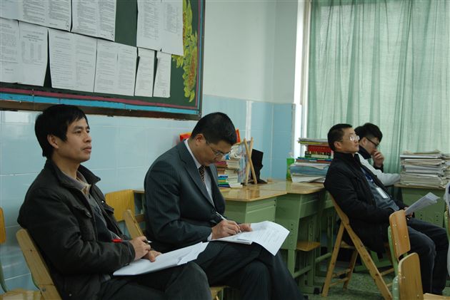 县高中数学中心组到棠外进行教学视导2