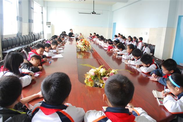 棠外附小班队干部培训会1