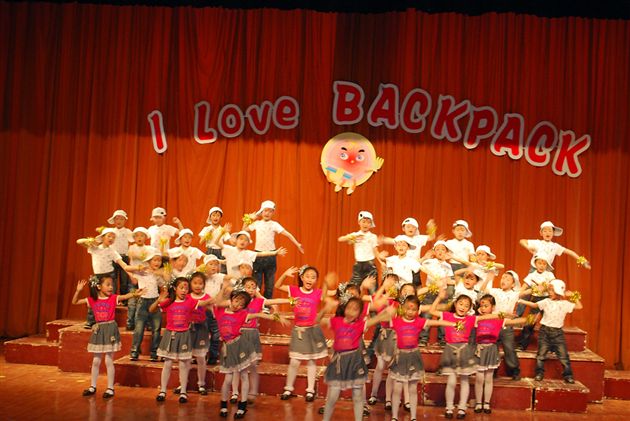 棠外附小第五届“阳光娃娃”英语风采大赛6