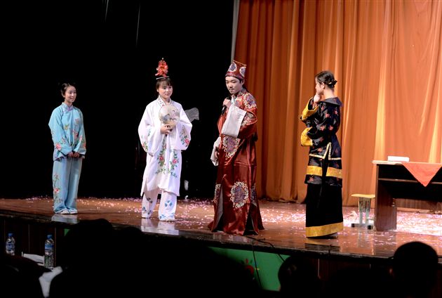 棠外仁譞文学社高二剧社第六届话剧汇报演出9