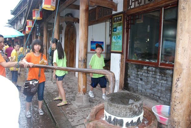 参观古镇黄龙溪5