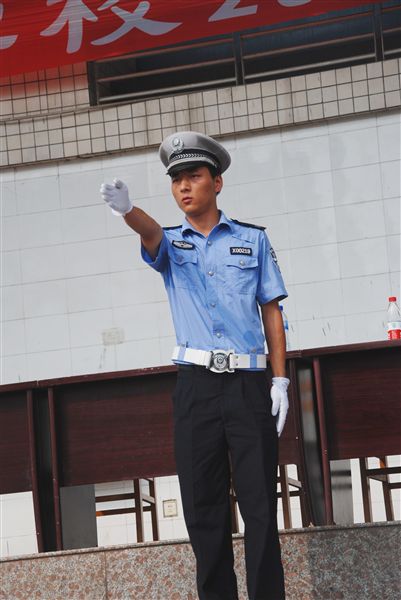 棠外新生交通安全专题教育3