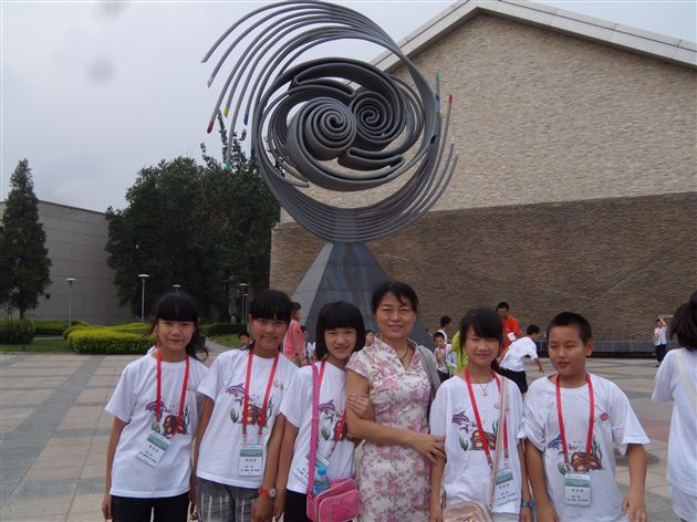 参观北京的正负电子对撞机厂