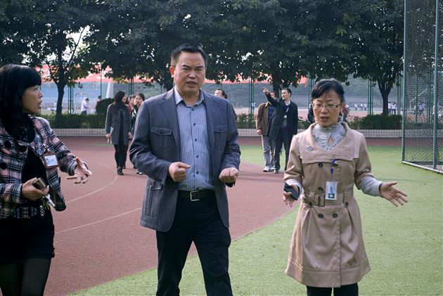 华阳小学领导在棠外附小参观交流4