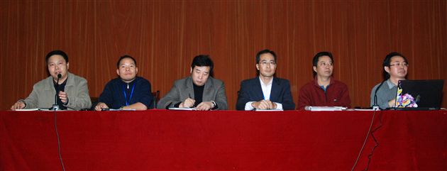 高2012级学生总结表彰大会2</p><p>　　