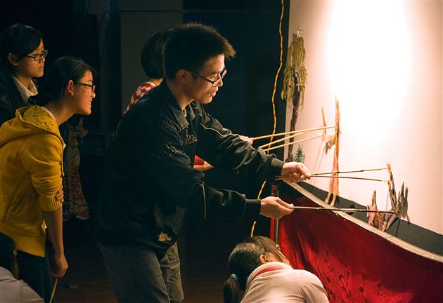 川大皮影协会与棠外附小联谊活动4