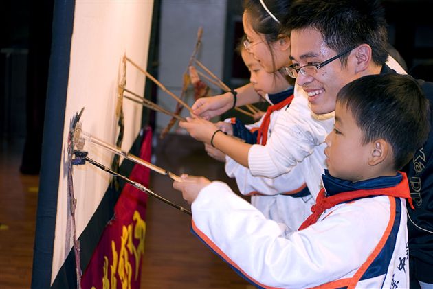 川大皮影协会与棠外附小联谊活动5