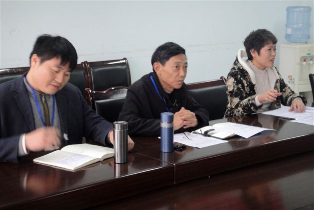 棠外初中校级课题组长和评审组成员培训会1