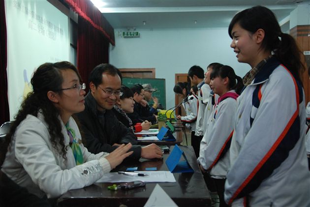 棠外“首届知名企业寒假实习生招聘会”2