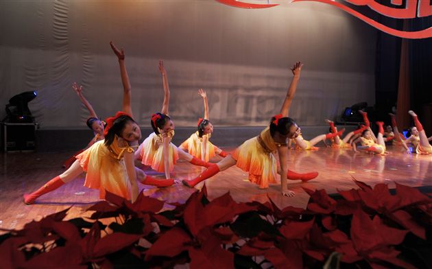舞蹈《校园风景线》 表演：海棠艺术团舞蹈团