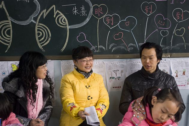 双流县小学美术新教师实训活动在棠外附小举行