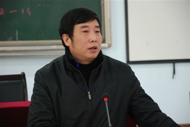 校长助理、高中部负责人闫守智讲话