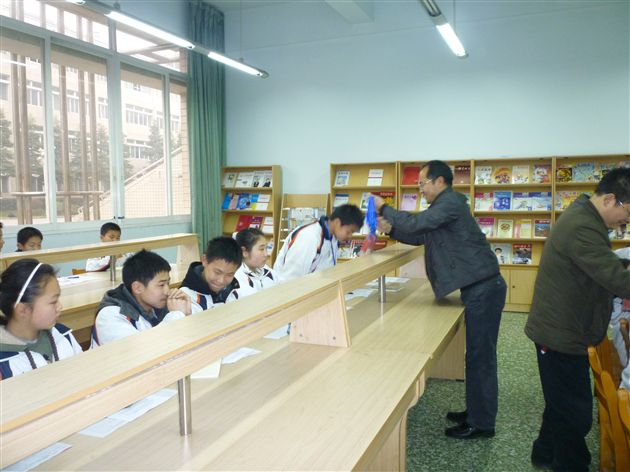 棠外初2013届学生会4