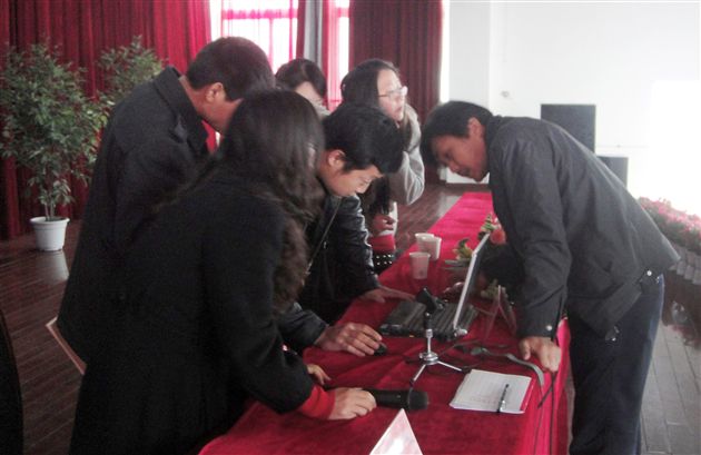 老师们在拷贝孙老师的电子讲稿