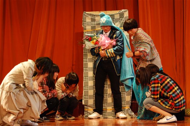 高2012级“英文话剧之夜”汇报演出7