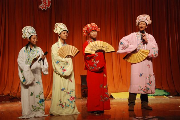 高2012级“英文话剧之夜”汇报演出9