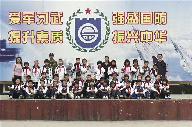 责任扛在肩　祖国记心间——记棠外附小四五年级社会实践活动