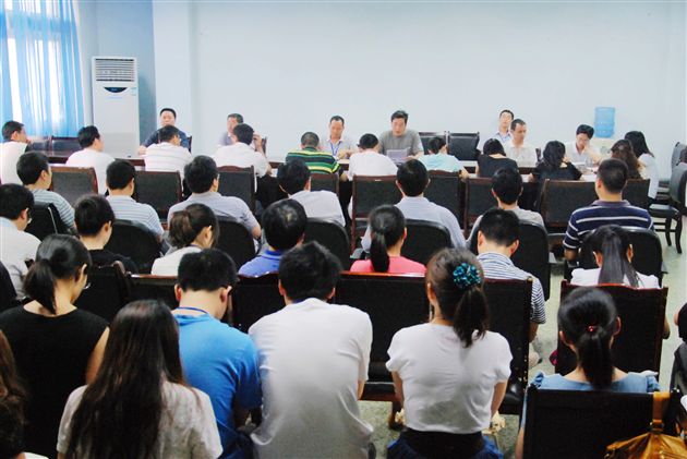 棠外高中部正式启动“栋梁工程”师培活动